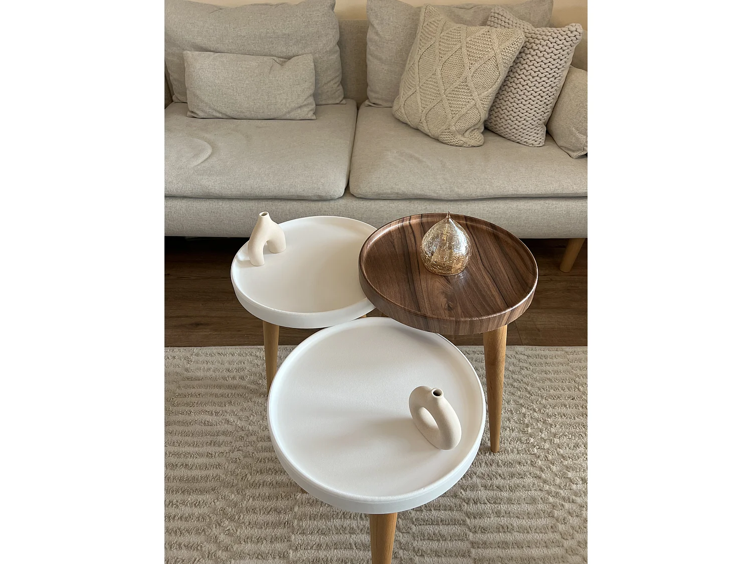 Tables gigognes, set de 3, pieds en bois, tables basses, colorés (Blanc et Noyer)