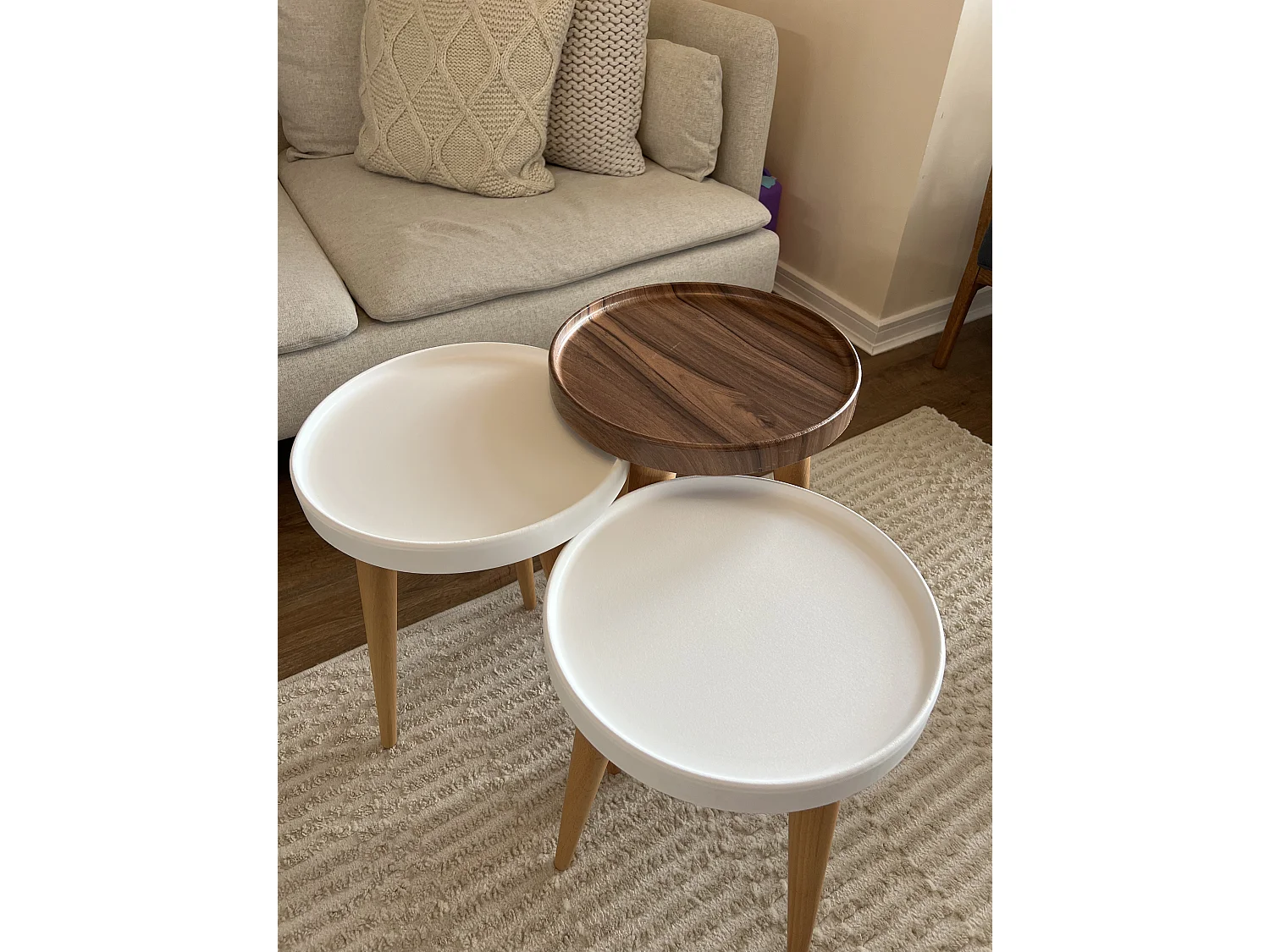 Tables gigognes, set de 3, pieds en bois, tables basses, colorés (Blanc et Noyer)