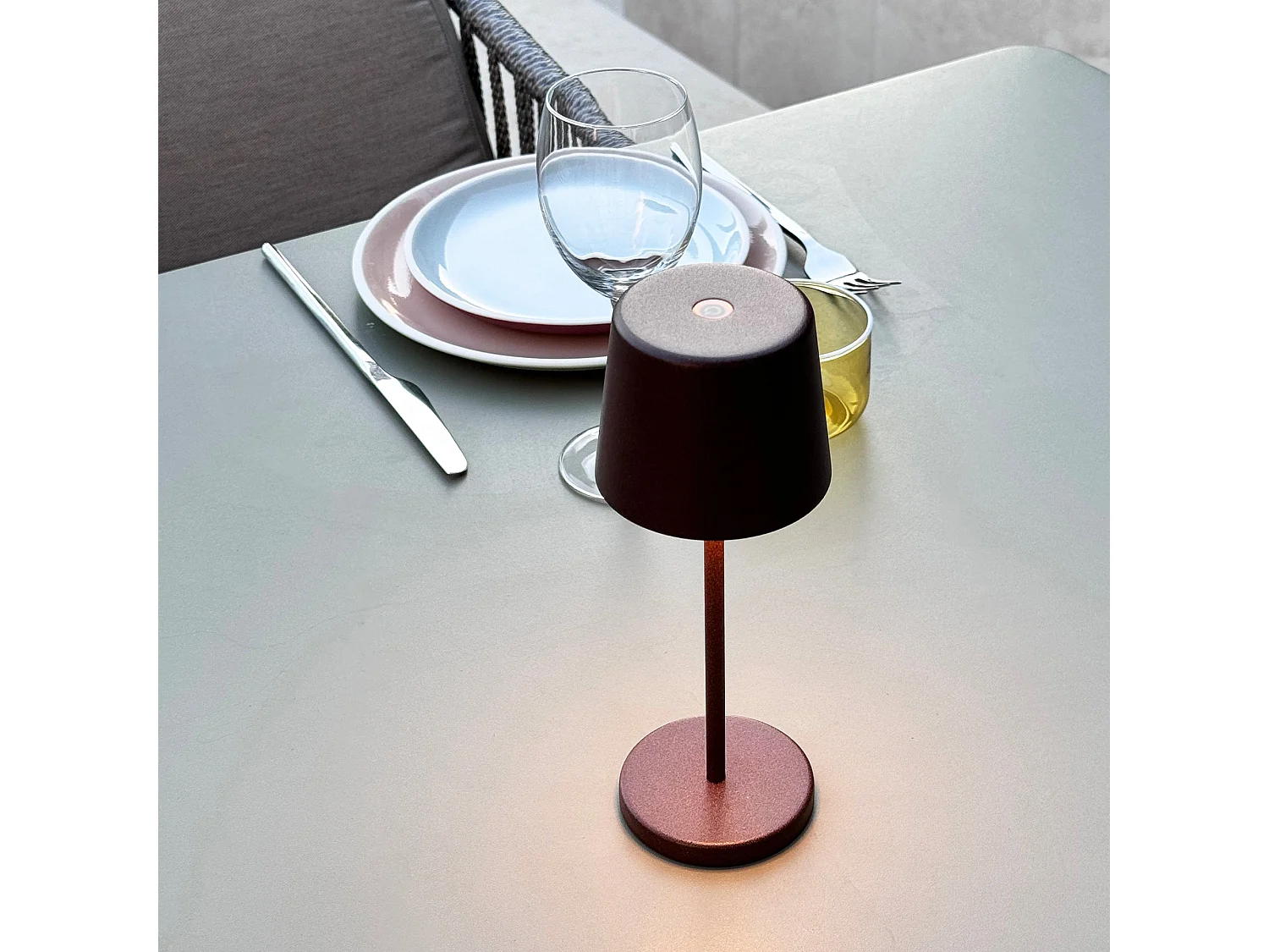6 Lampes de table MINI KELLY Rouille H22cm + base de chargement