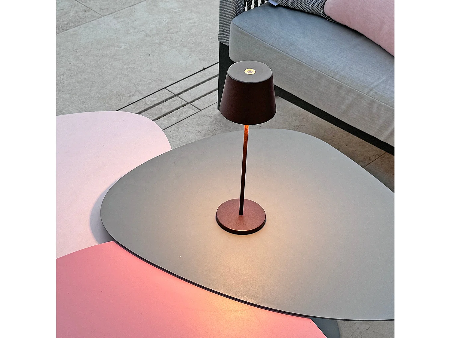 6 lampes LED avec plateau de chargement KELLY Marron Metal H38CM