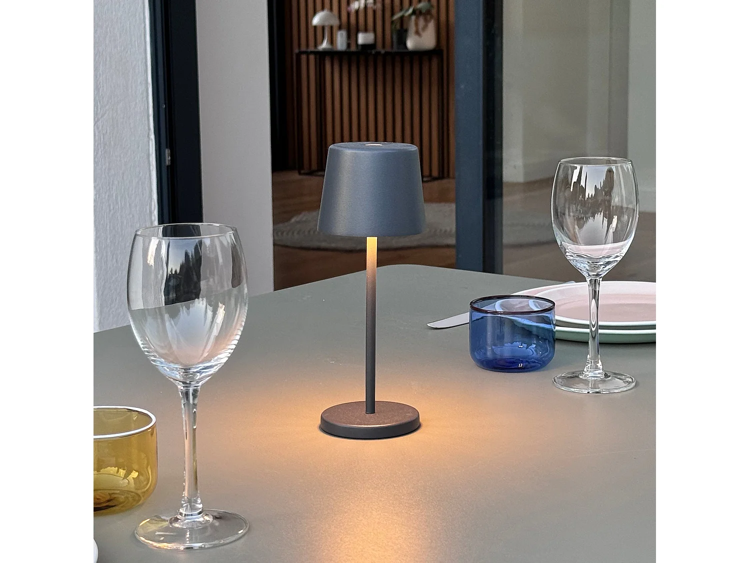 6 Lampes de table MINI KELLY Gris H22cm + base de chargement