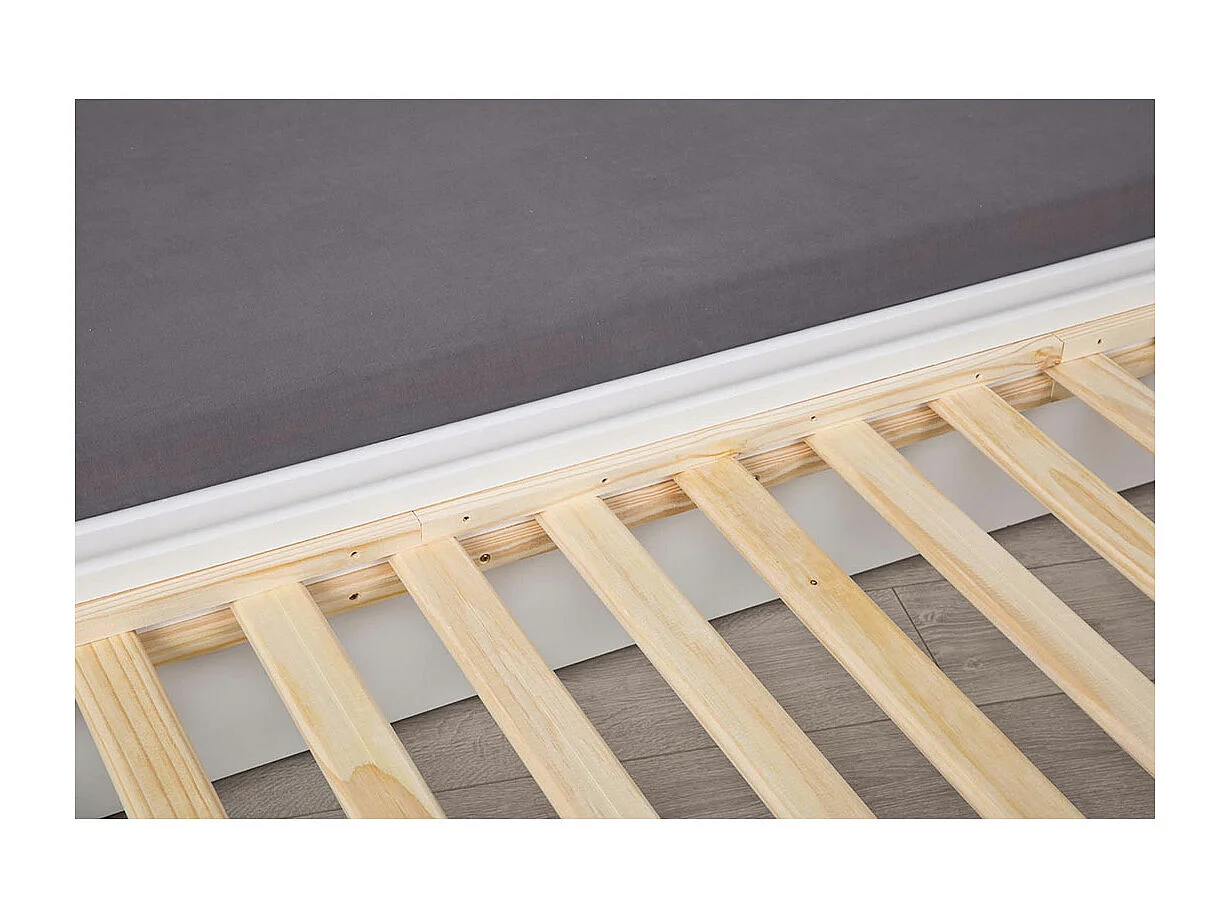 Lotved Bett 90x200 cm, 3 Schlafplätze, weiss.