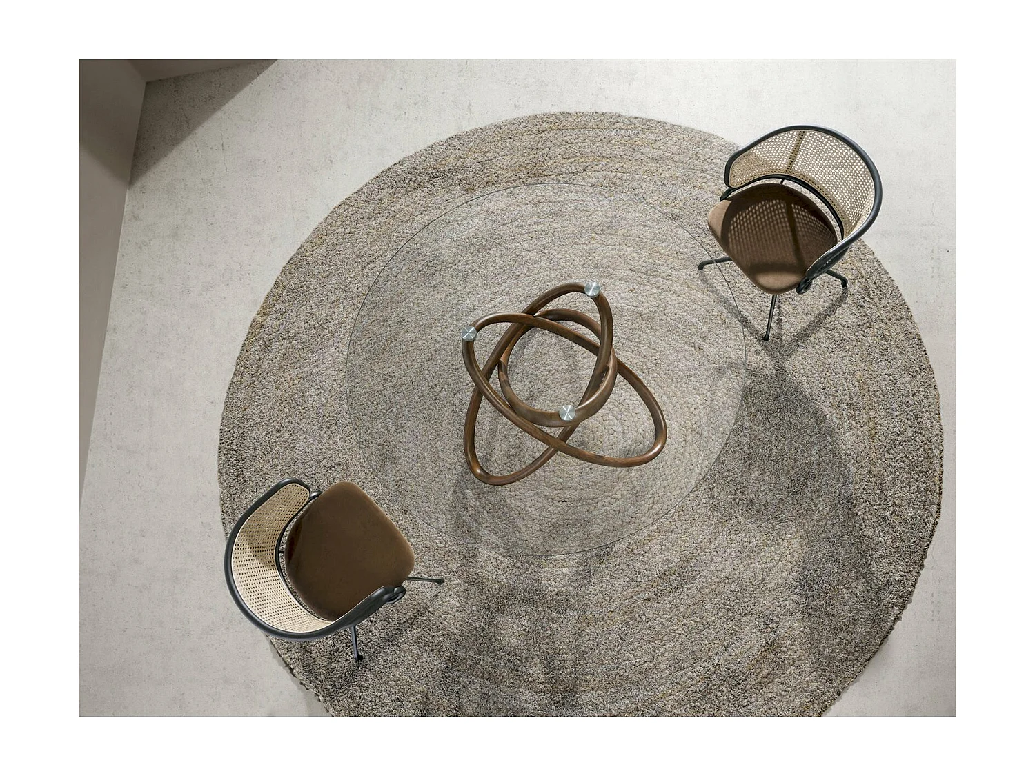 Chaise pivotante velours et rotin Angel Cerda