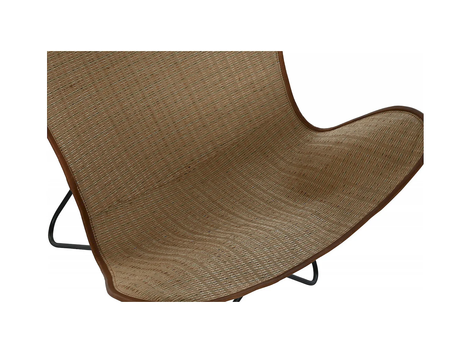 Chaise papillon élégante en rotin pour intérieur moderne