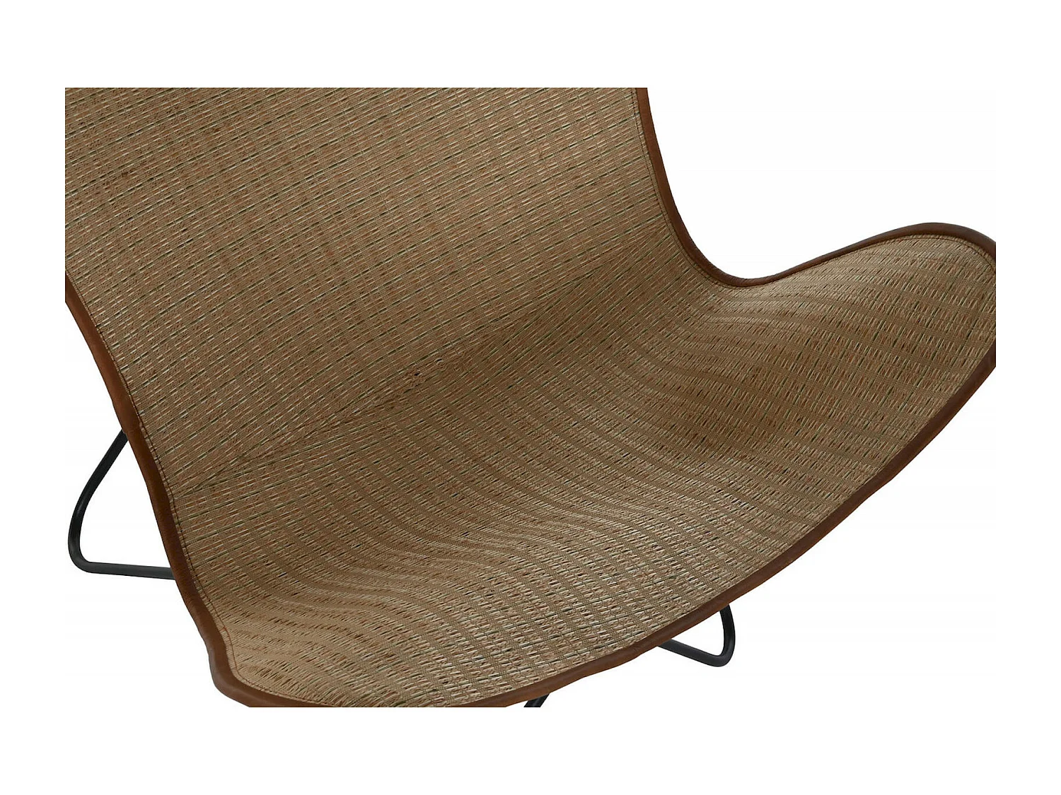 Chaise papillon élégante en rotin pour intérieur moderne