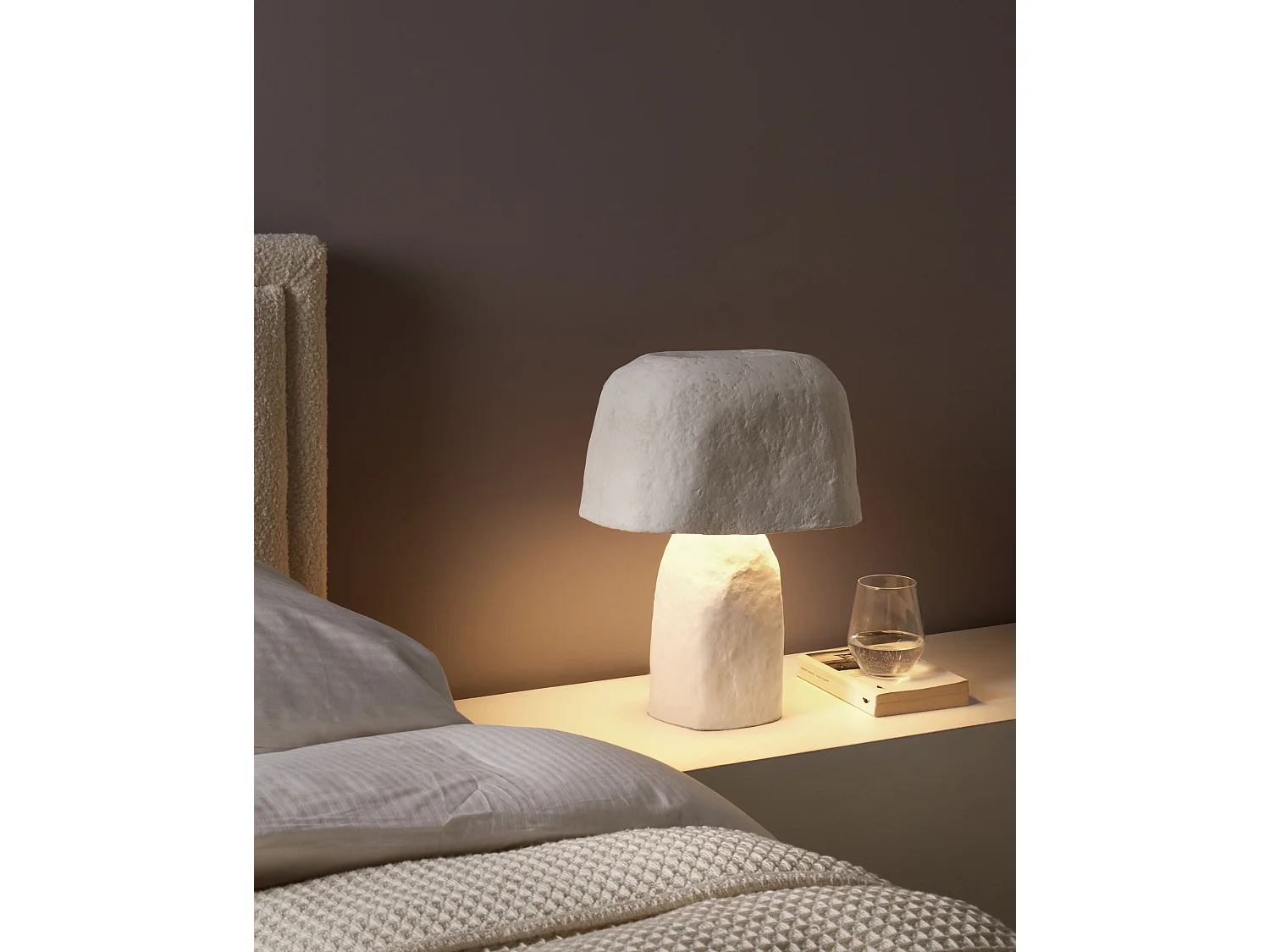 Tischleuchte CARRASCO Pappmaché Weiss