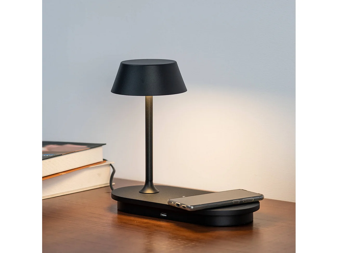 Lampe à poser LED avec chargeur portable sans fil - Fabro