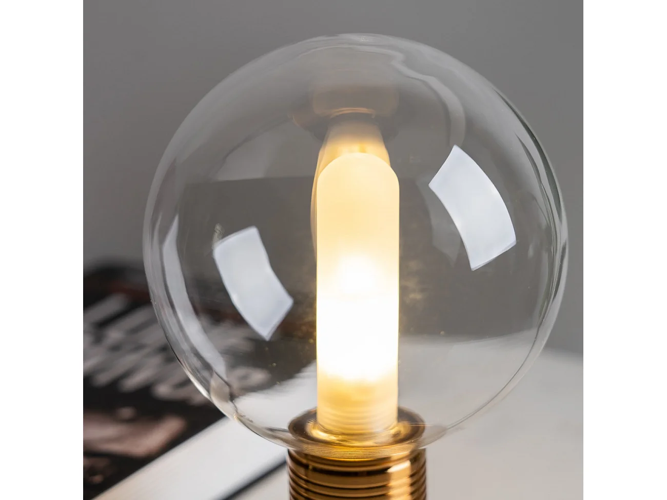 Lampe de chevet vintage dorée en verre - Giani