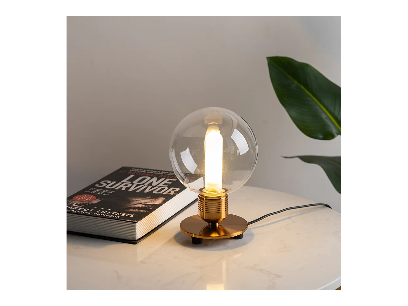 Lampe de chevet vintage dorée en verre - Giani