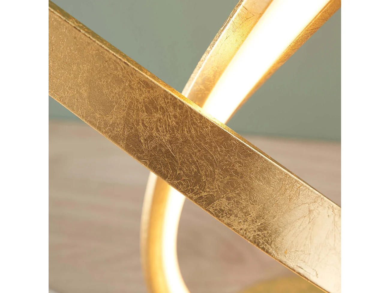 Lampe à poser dimmable doré effet feuille d'or - Millenium