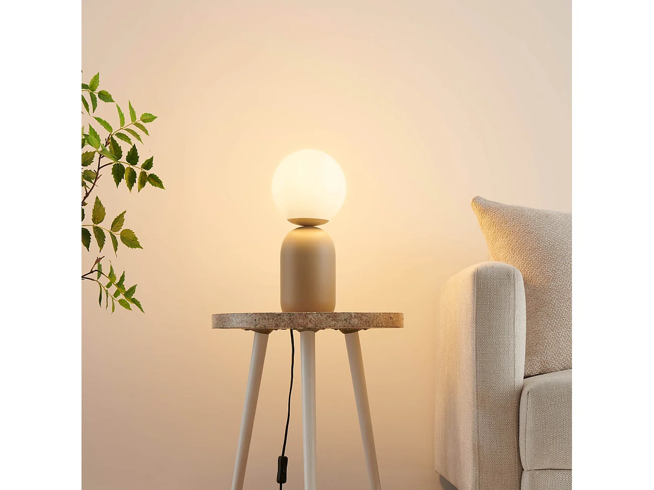 Petite lampe à poser couleur taupe boule banche - Sley