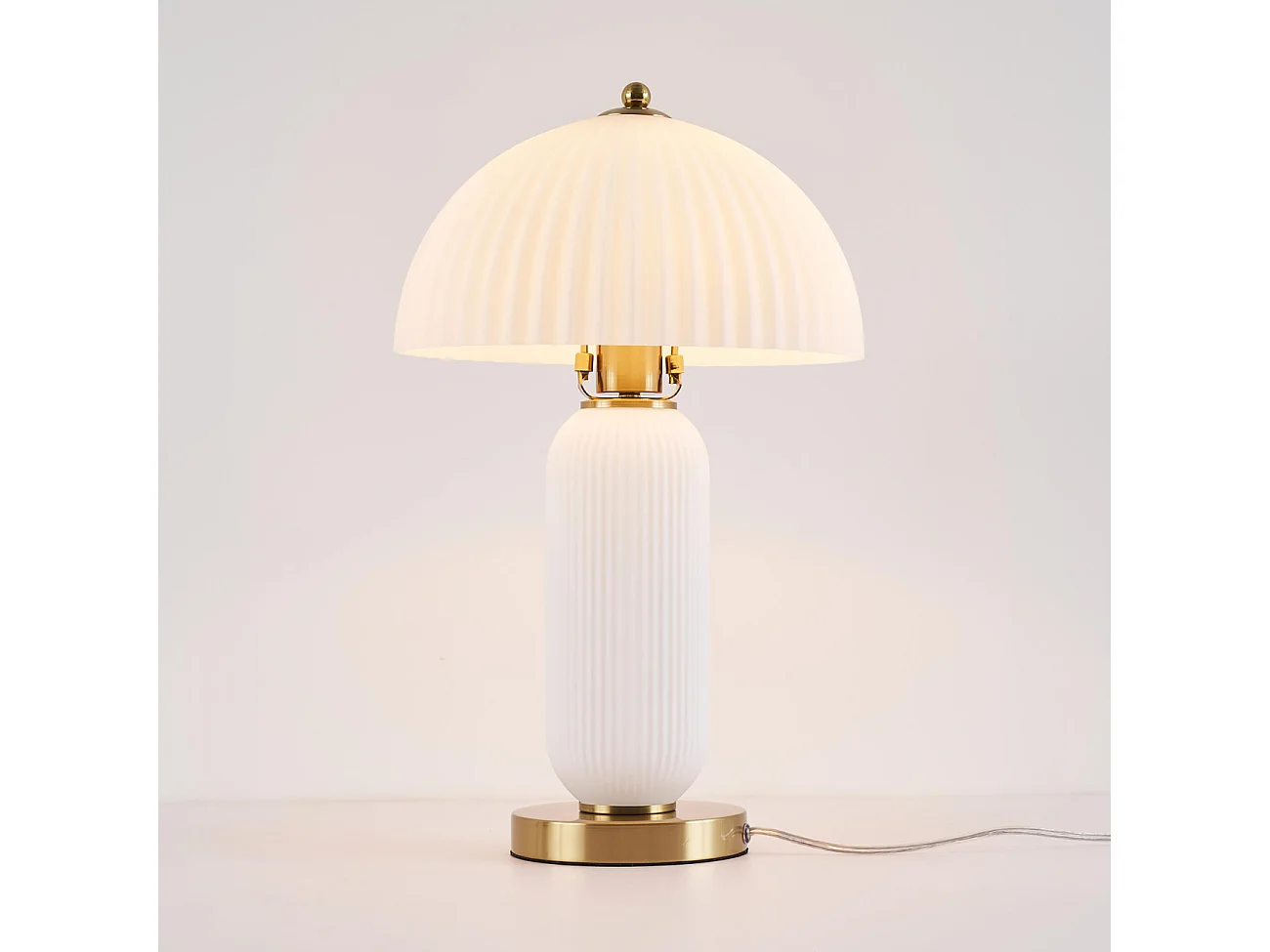 Lampe à poser vintage avec coupole en verre orientable - Adaline