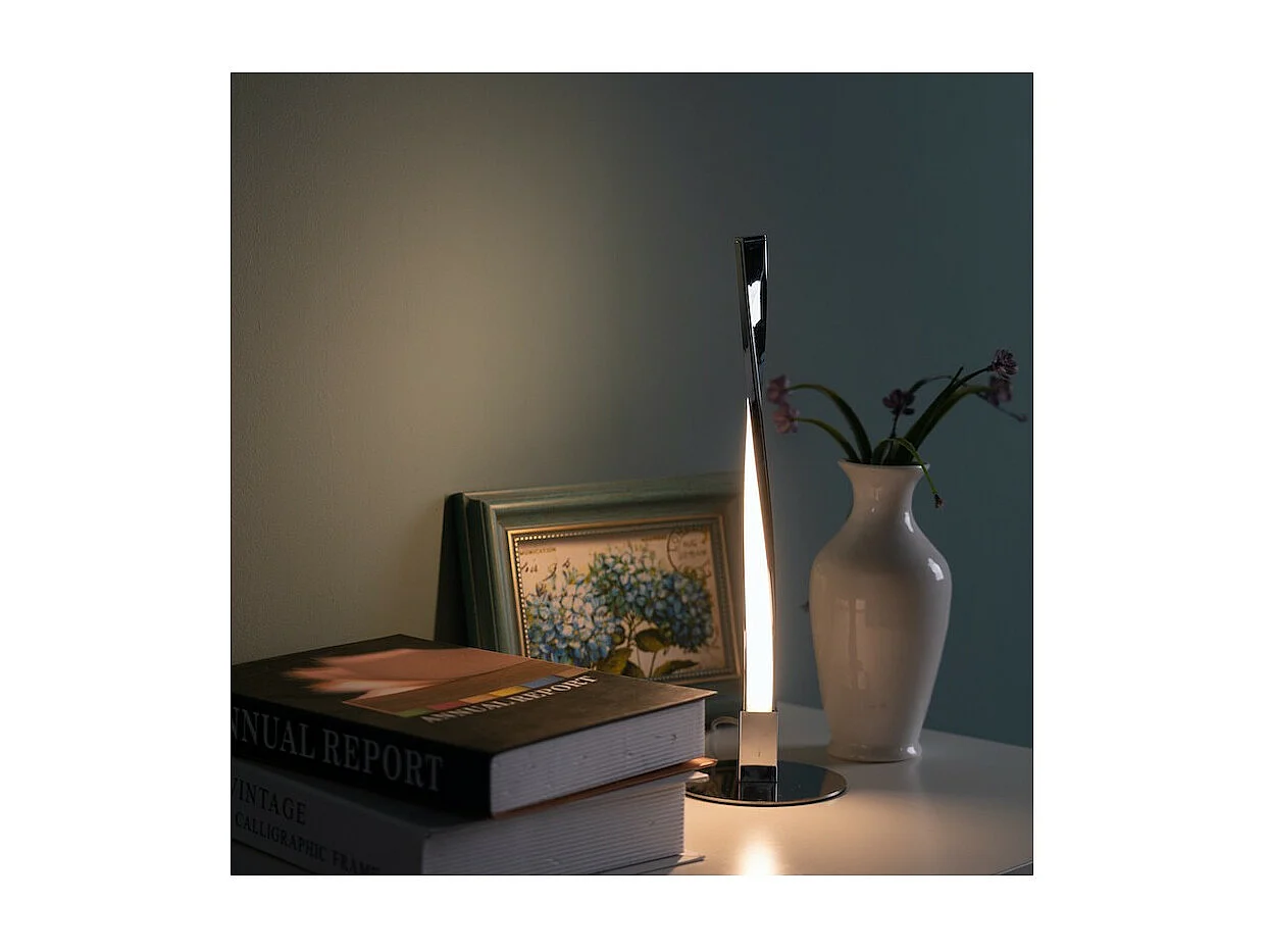 Lampe de chevet LED - design Pepa
