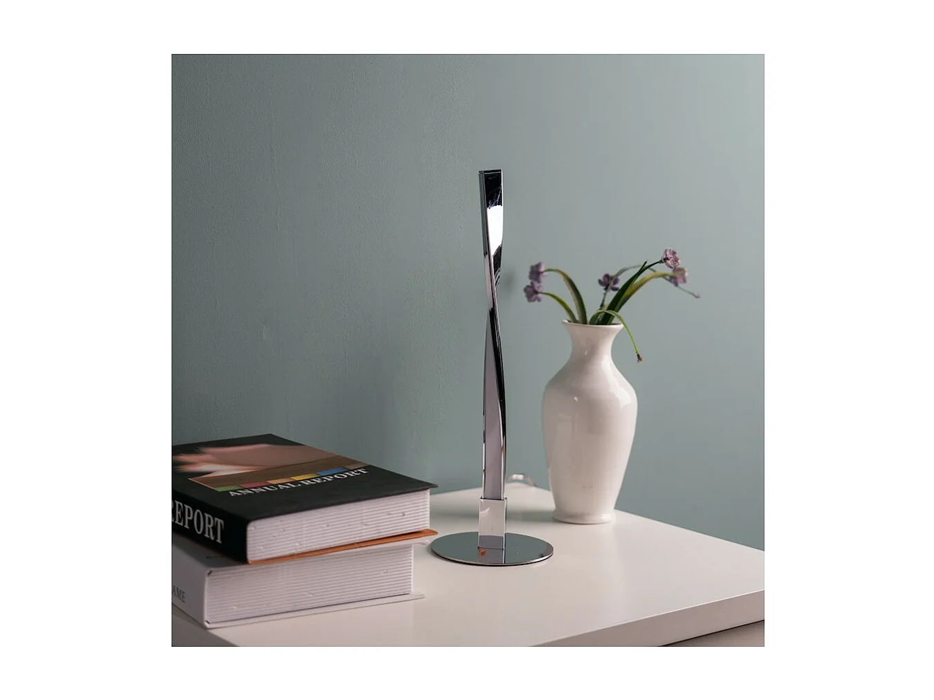 Lampe de chevet LED - design Pepa