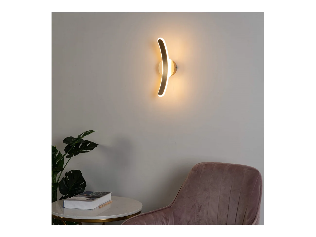 Applique murale design en arc LED laiton - Dawn