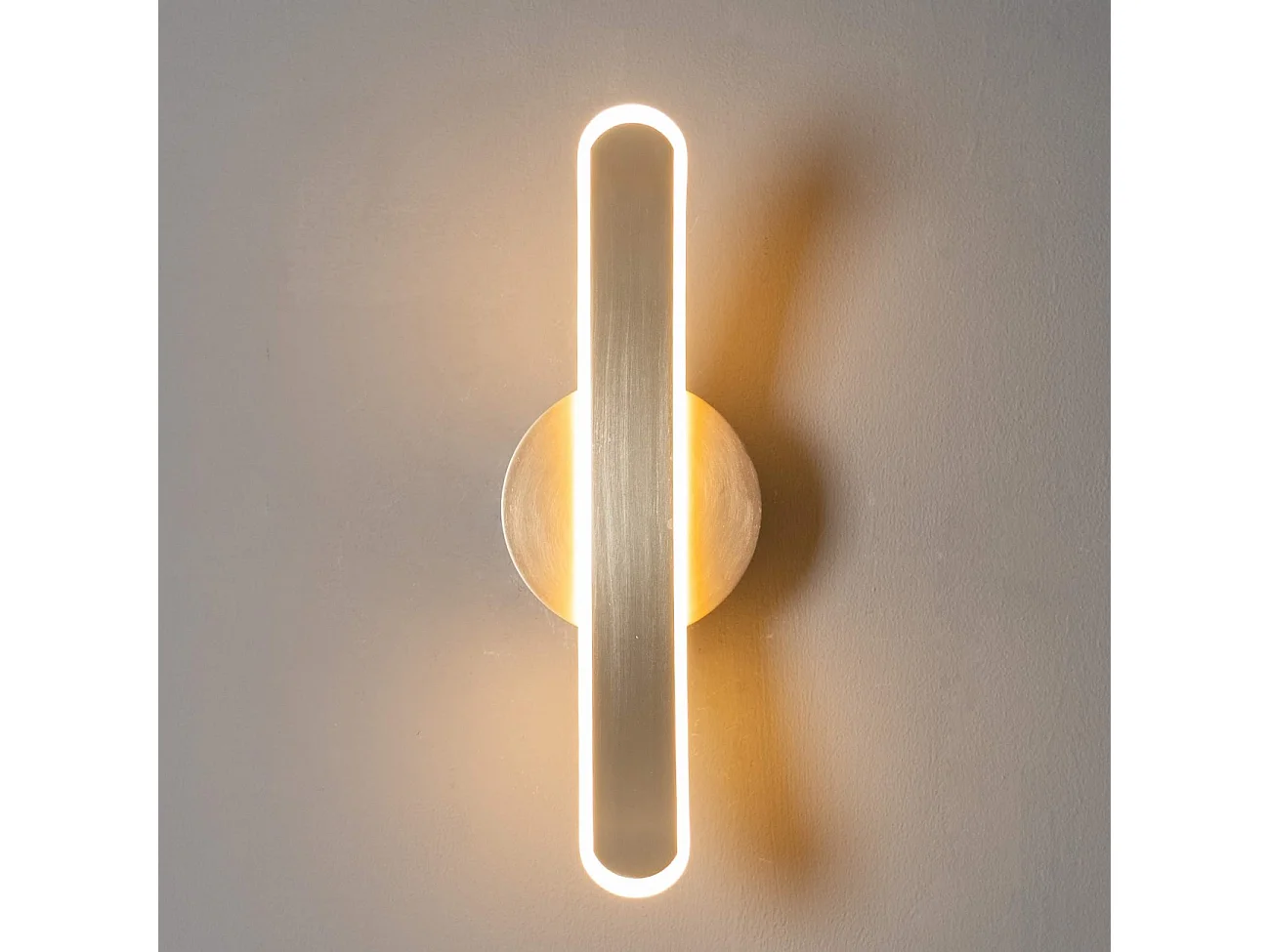 Applique murale design en arc LED laiton - Dawn