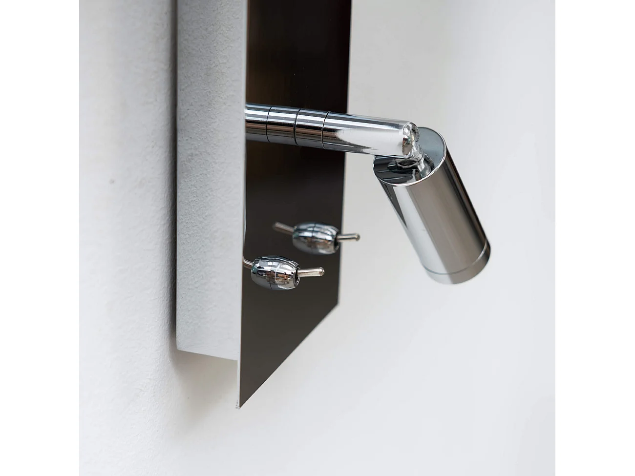 Applique murale liseuse tête de lit métal chromé - Alva