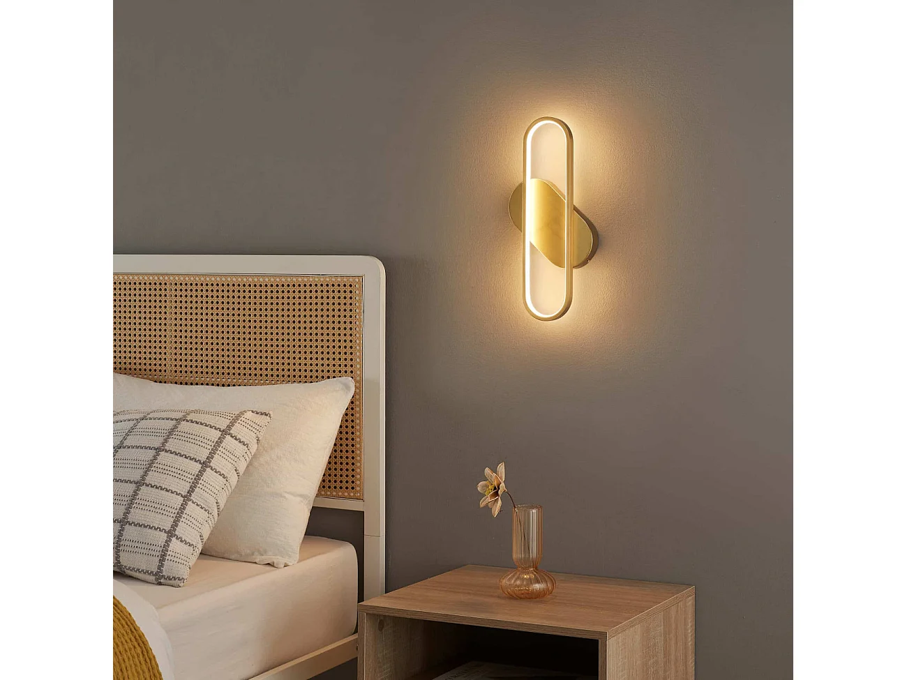 Applique murale dorée ovale design - Evelia