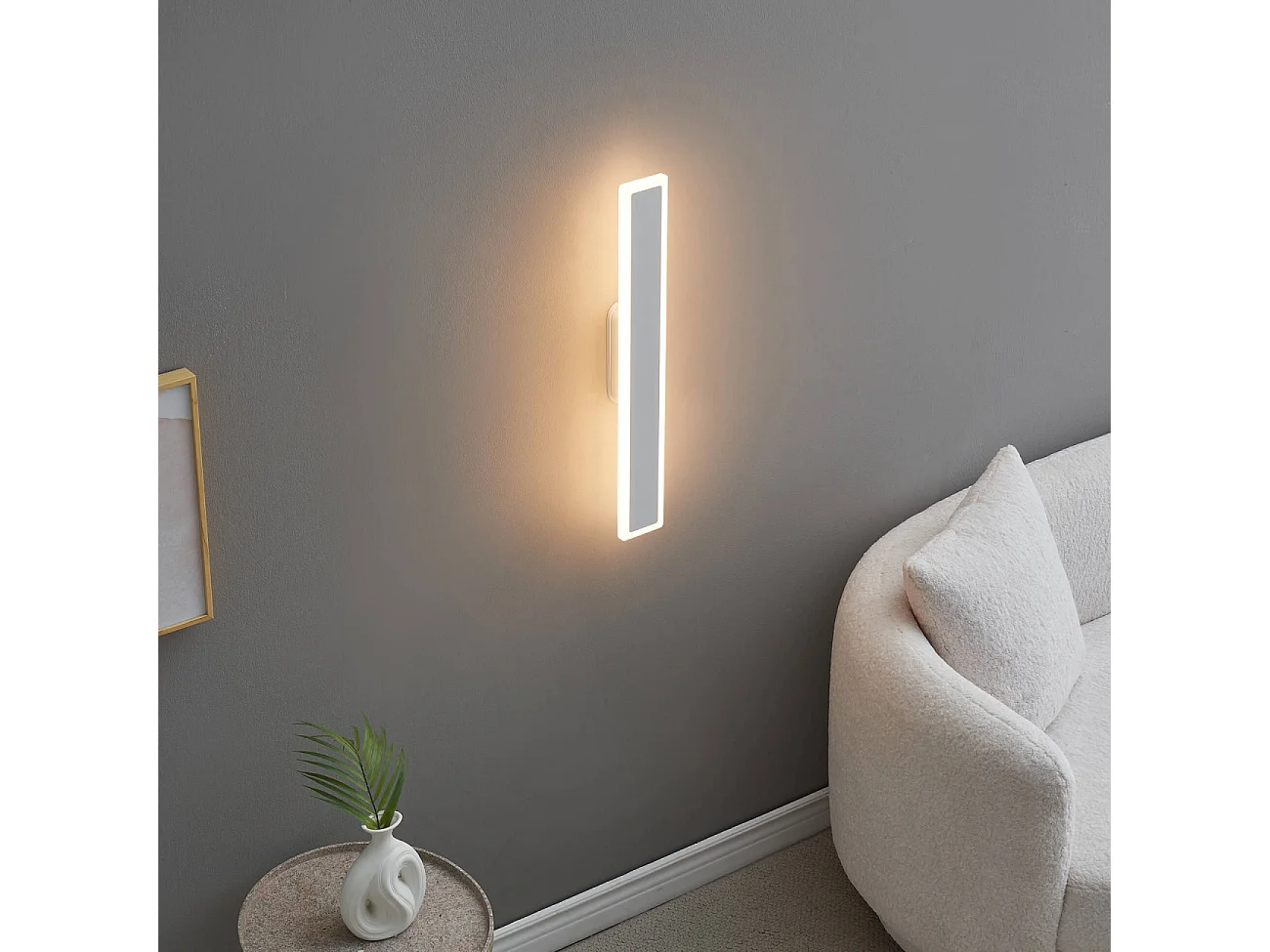 Applique blanche LED intérieur ou extérieur 62,5 cm - Mattea