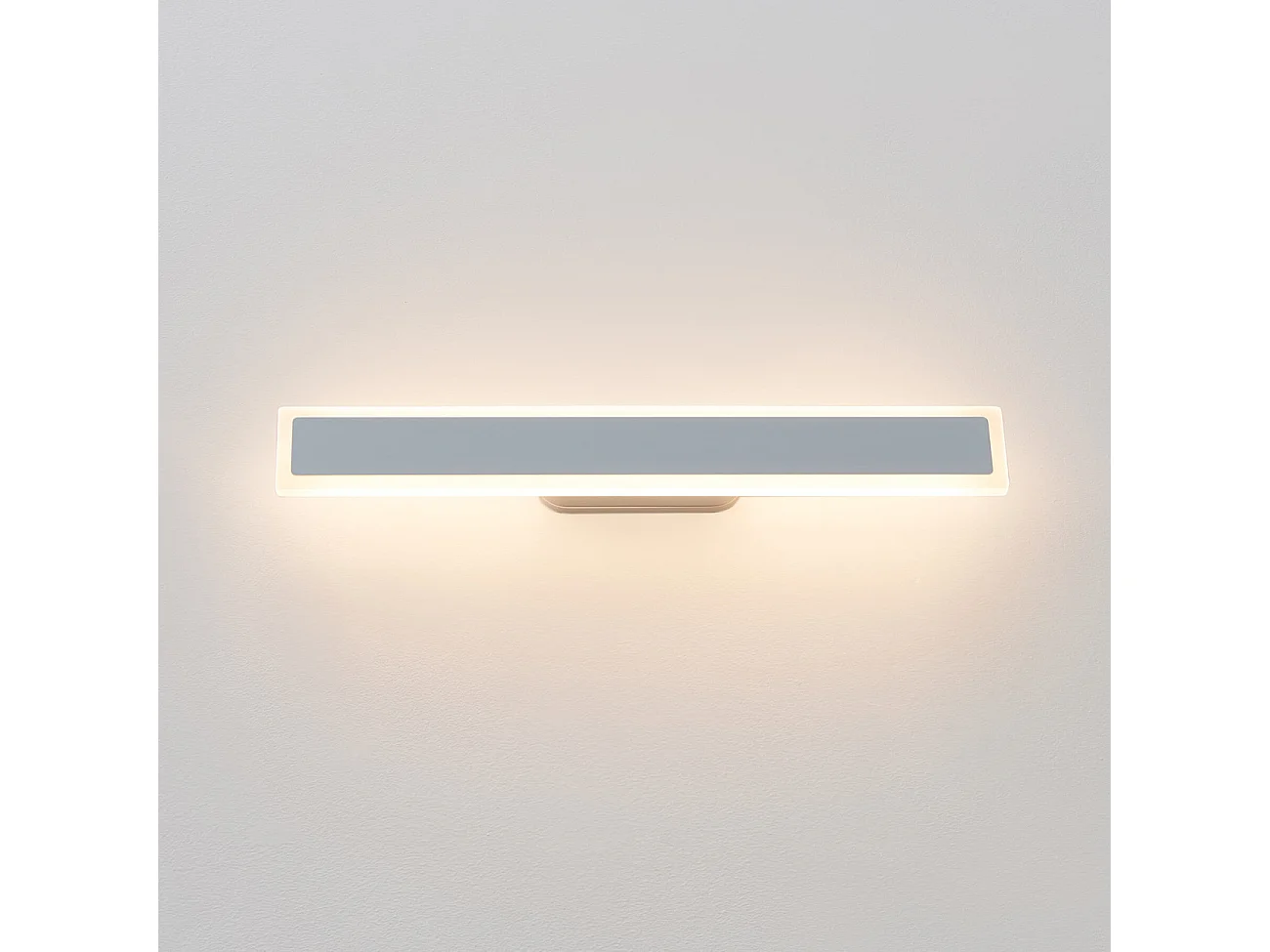 Applique blanche LED intérieur ou extérieur 62,5 cm - Mattea