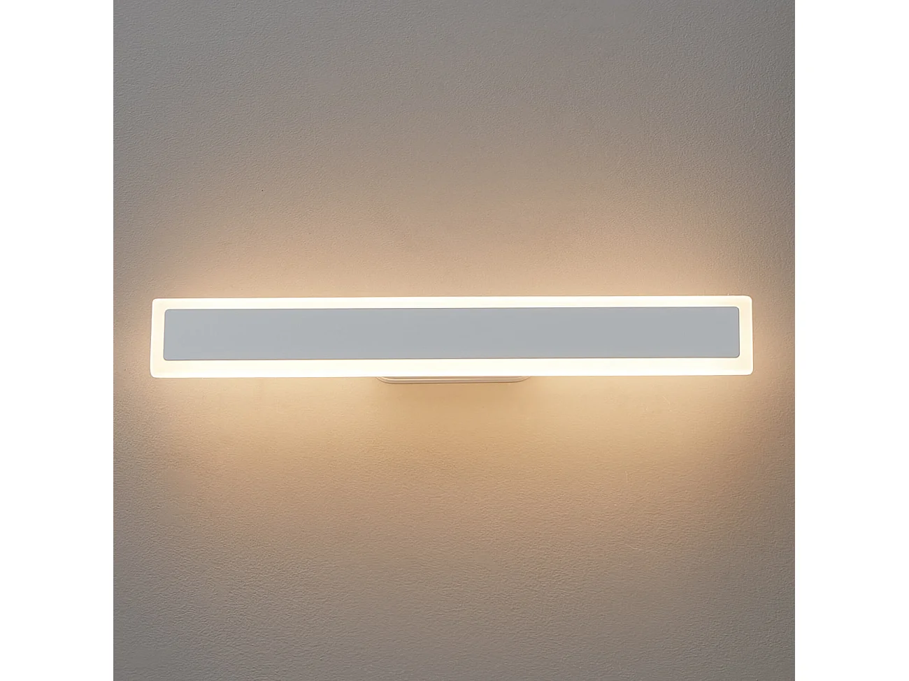 Applique blanche LED intérieur ou extérieur 62,5 cm - Mattea