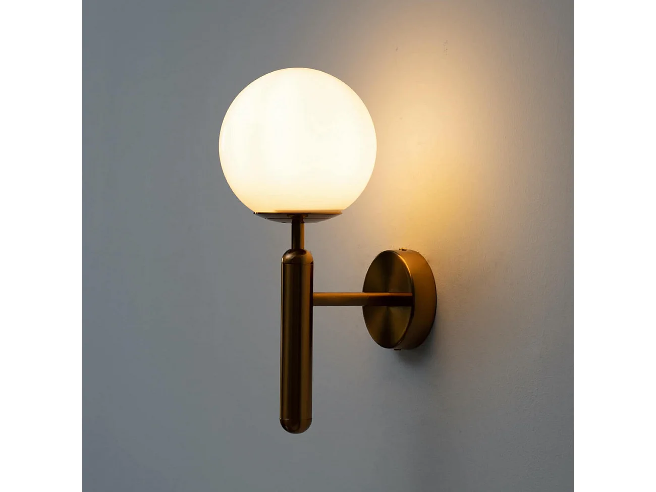 Applique lanterne laiton et verre blanc - Giovanna