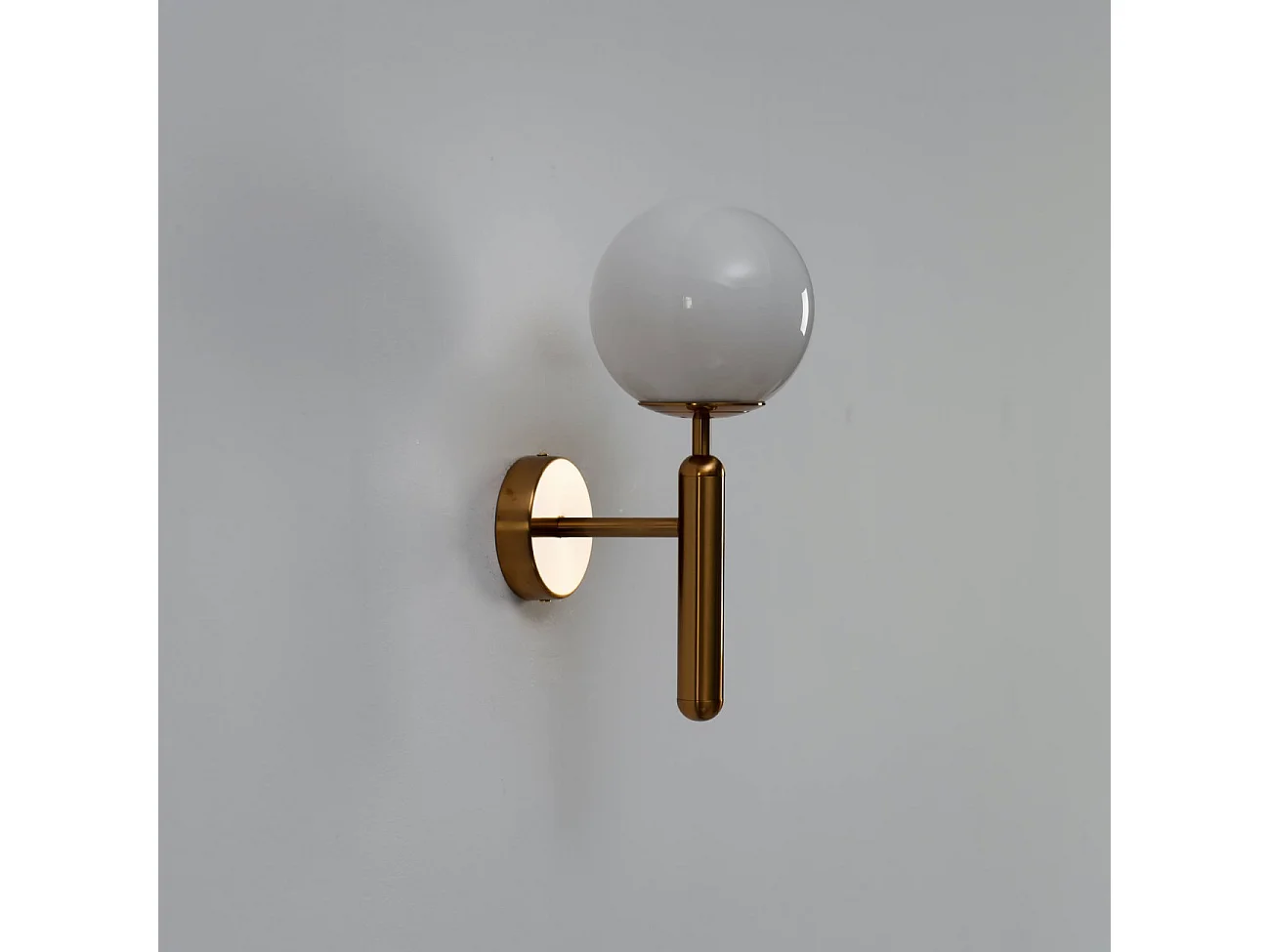 Applique lanterne laiton et verre blanc - Giovanna