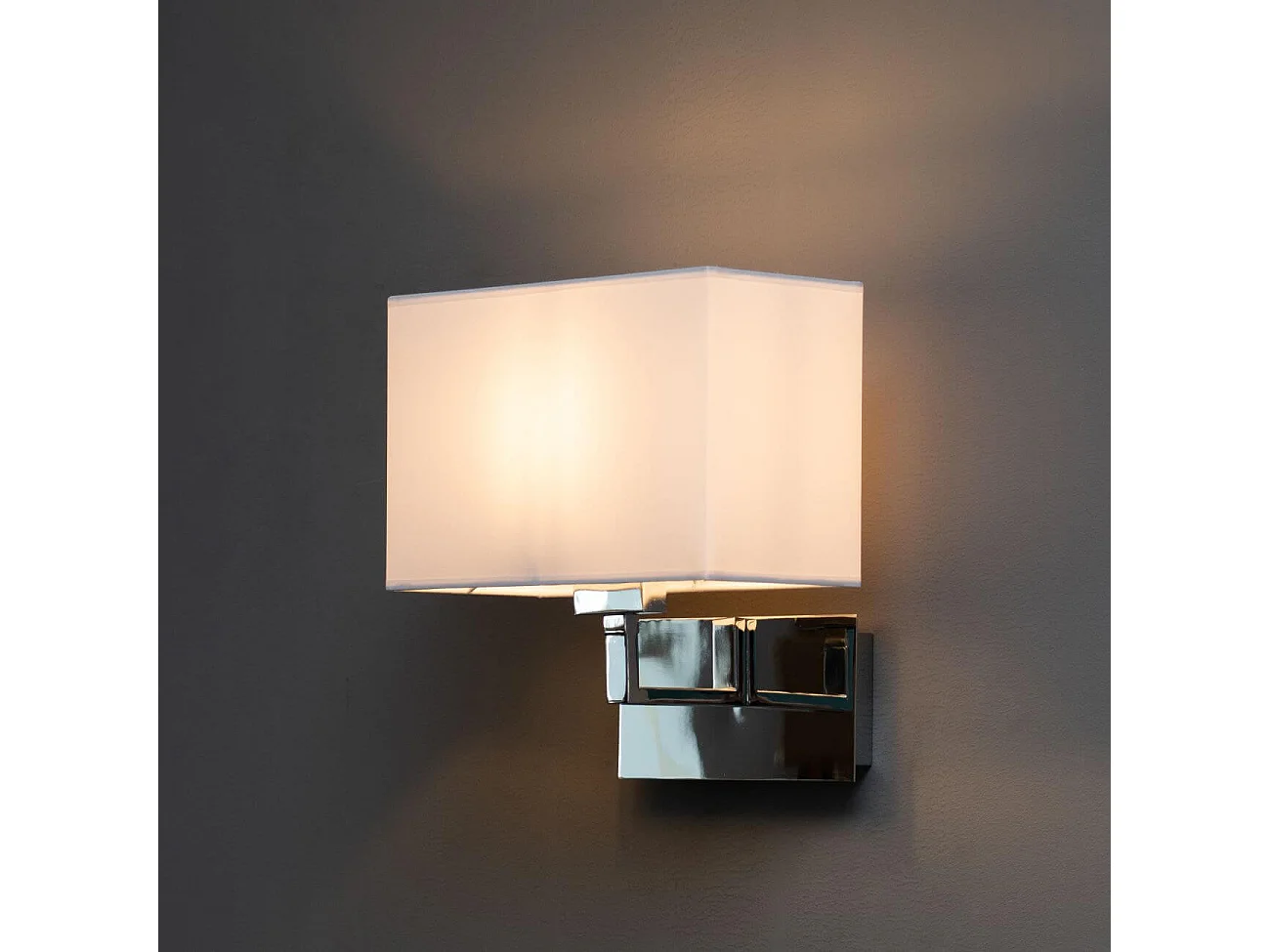 Applique tête de lit métal et abat-jour blanc - Erdal