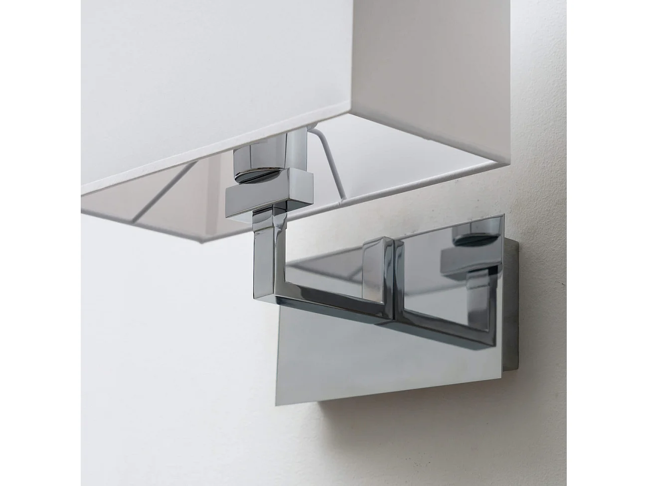 Applique tête de lit métal et abat-jour blanc - Erdal