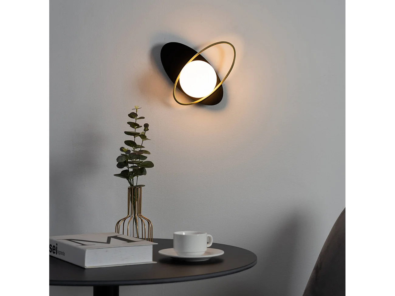 Applique noire et dorée double ovale et verre blanc - Mattina