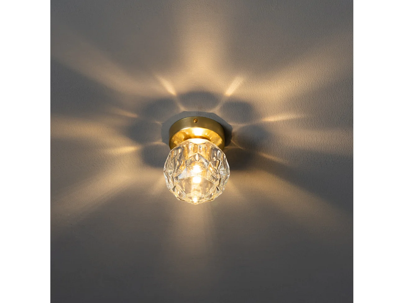 Applique ou petit plafonnier métal doré et verre transparent - Vilamo