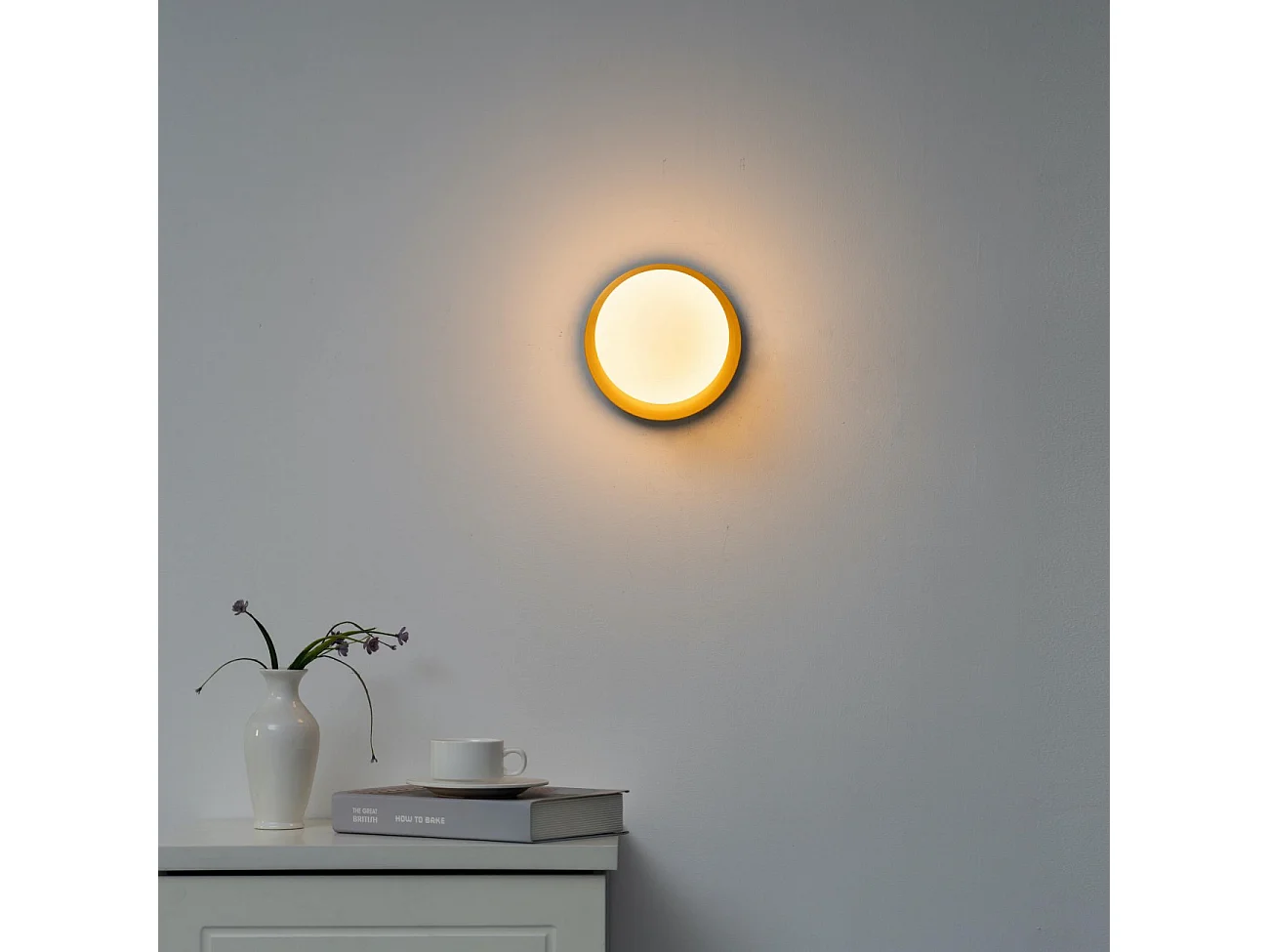 Plafonnier ou applique dorée en verre blanc - Fonzo