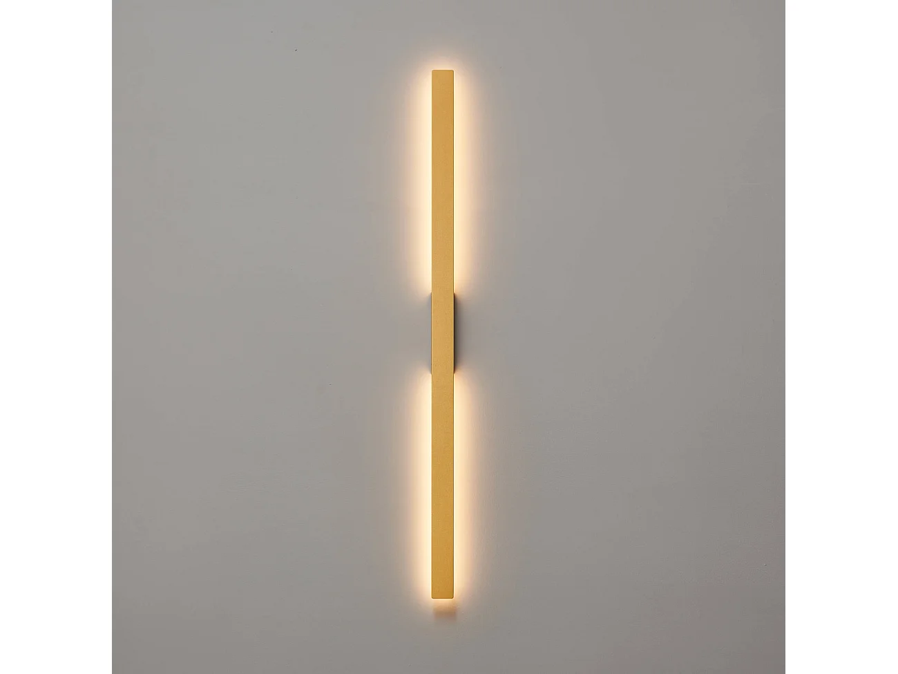 Applique ultra design minimaliste dorée LED extérieur - Sambai