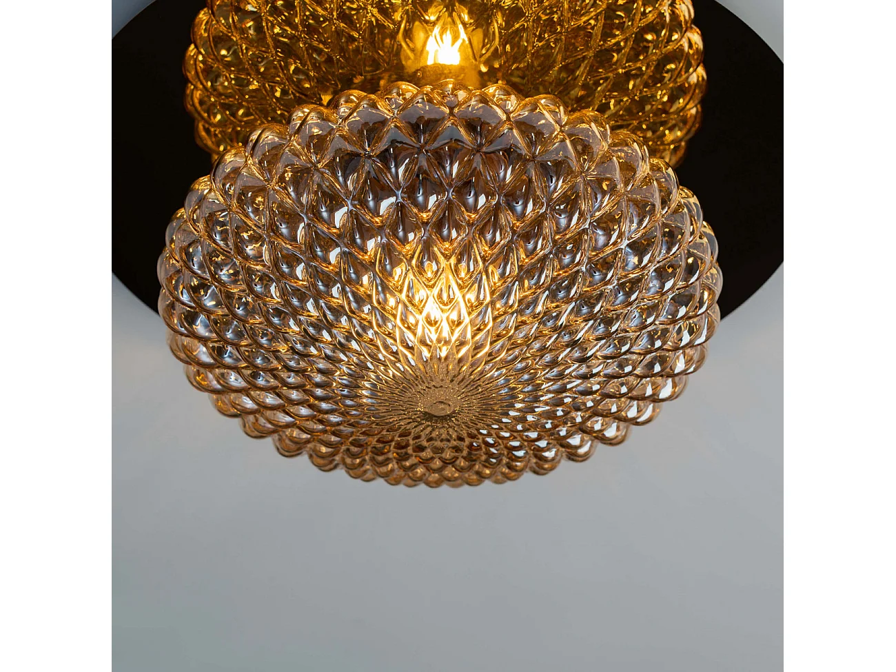 Plafonnier chic ou applique en métal doré et verre ambré graphique - Matera