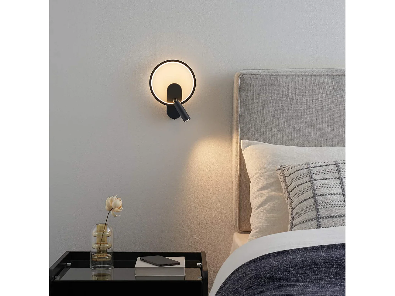 Applique noire double lumière avec liseuse centrée - Lona