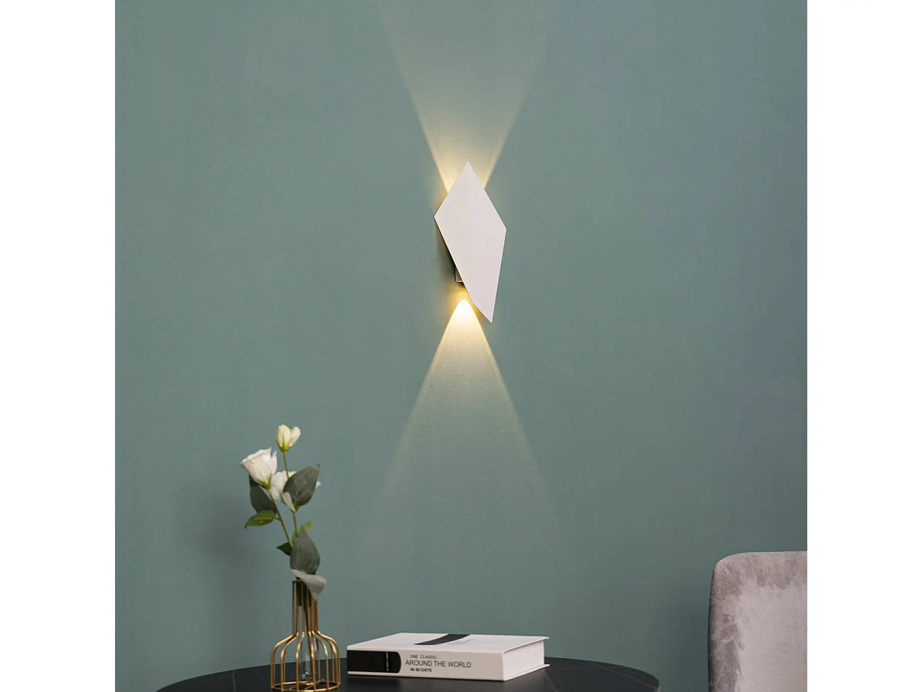 Applique blanche LED au design géométrique - Giada