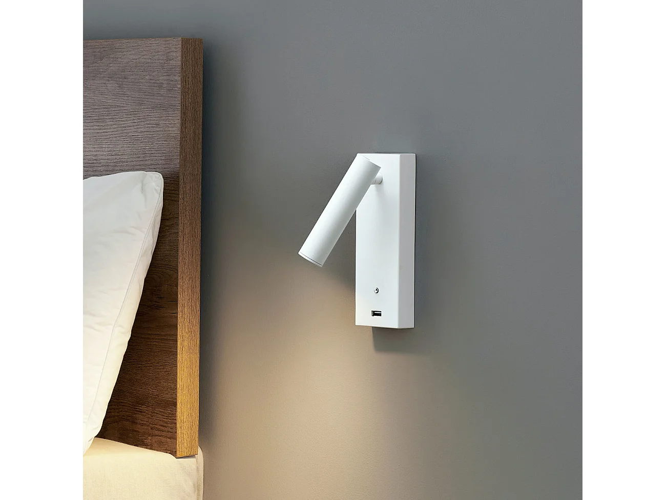 Applique LED liseuse avec port USB - Tofino