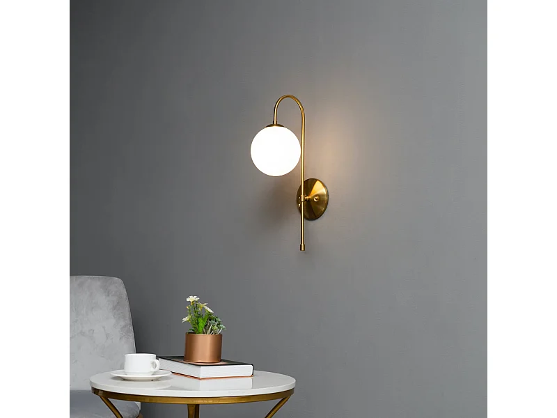 Applique vintage métal doré et verre blanc - Oriol