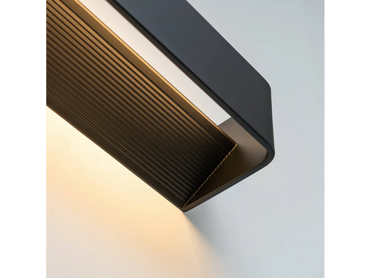 Applique murale LED noire 12W - 37 cm - Quadra