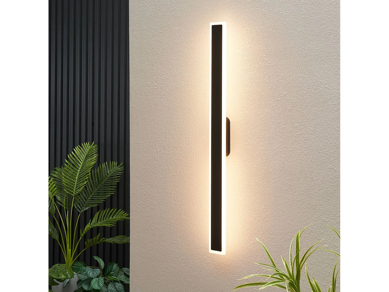 Longue applique noire 103 cm en aluminium IP54 - Mattea