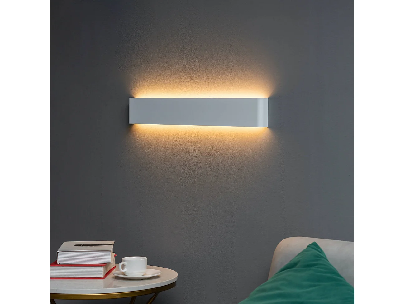 Applique murale longue et puissante à LED blanche - Oletta
