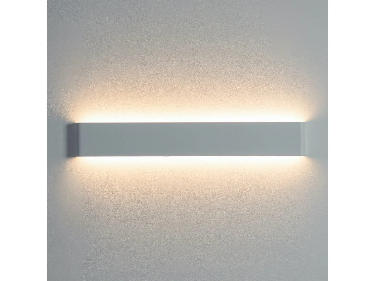 Applique murale longue et puissante à LED blanche - Oletta