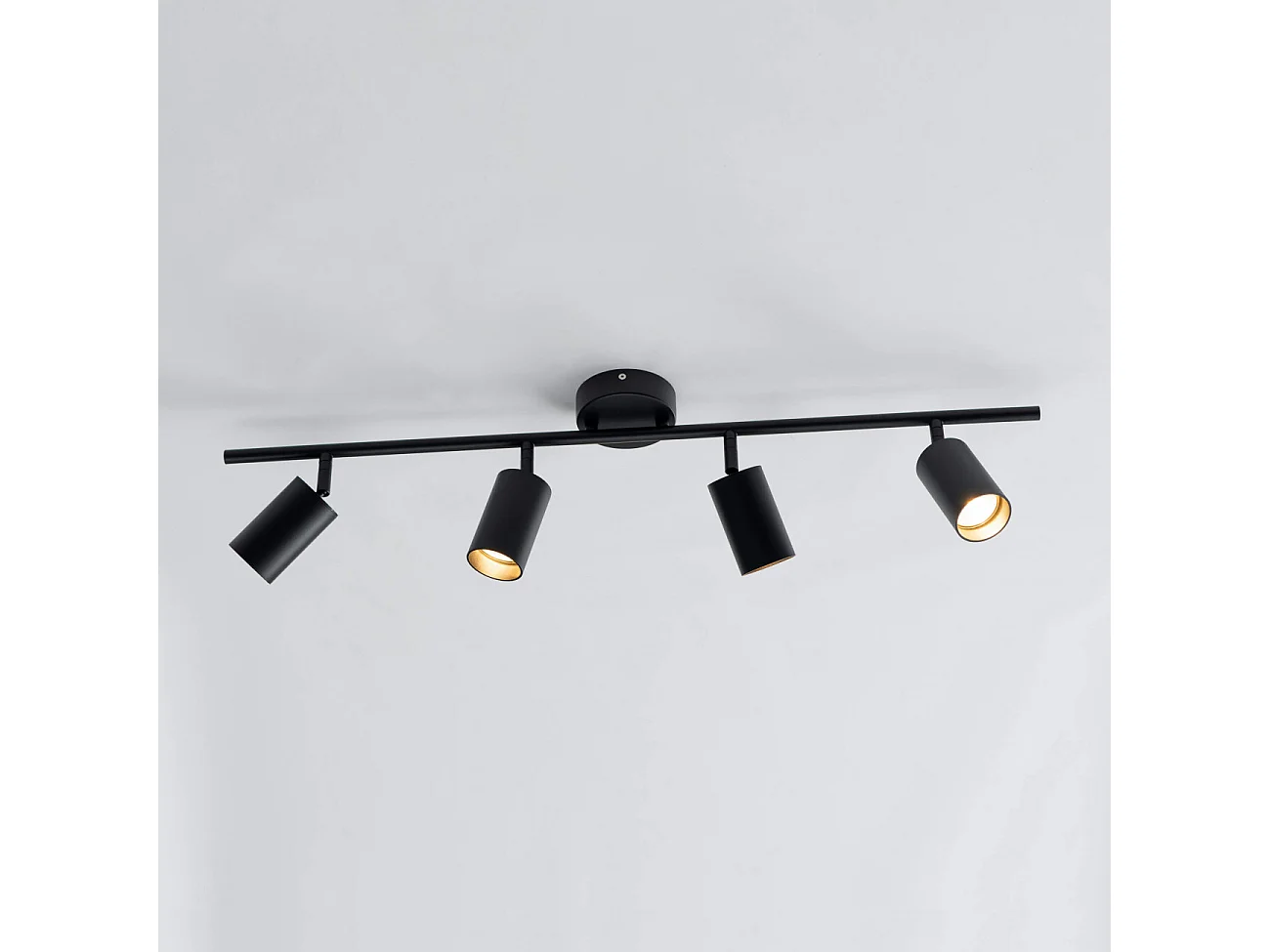 Éclairage noir moderne à 4 spots orientables - Lomba