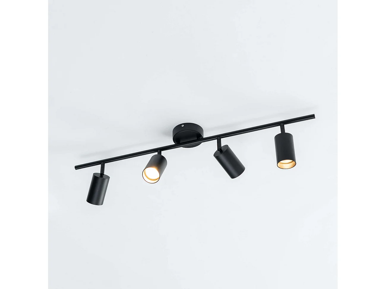 Éclairage noir moderne à 4 spots orientables - Lomba