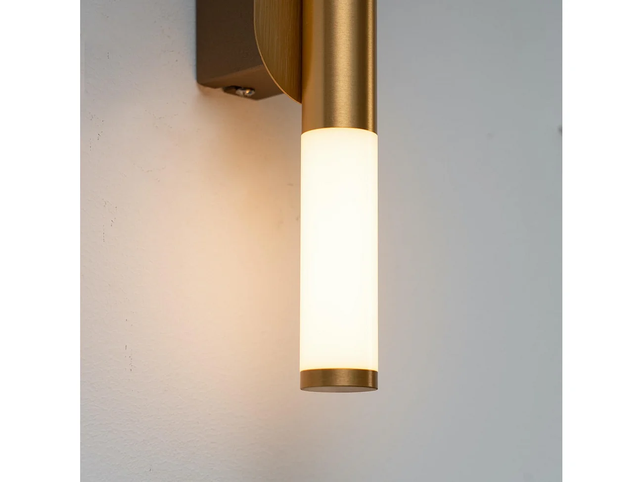 Applique LED  double éclairage doré - Barletta