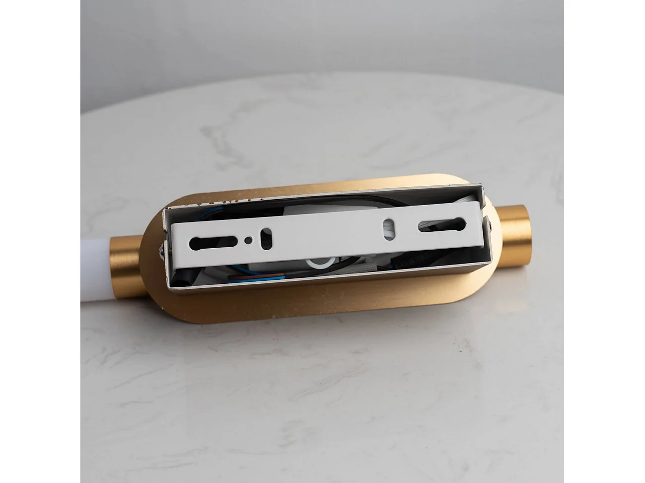 Applique LED  double éclairage doré - Barletta