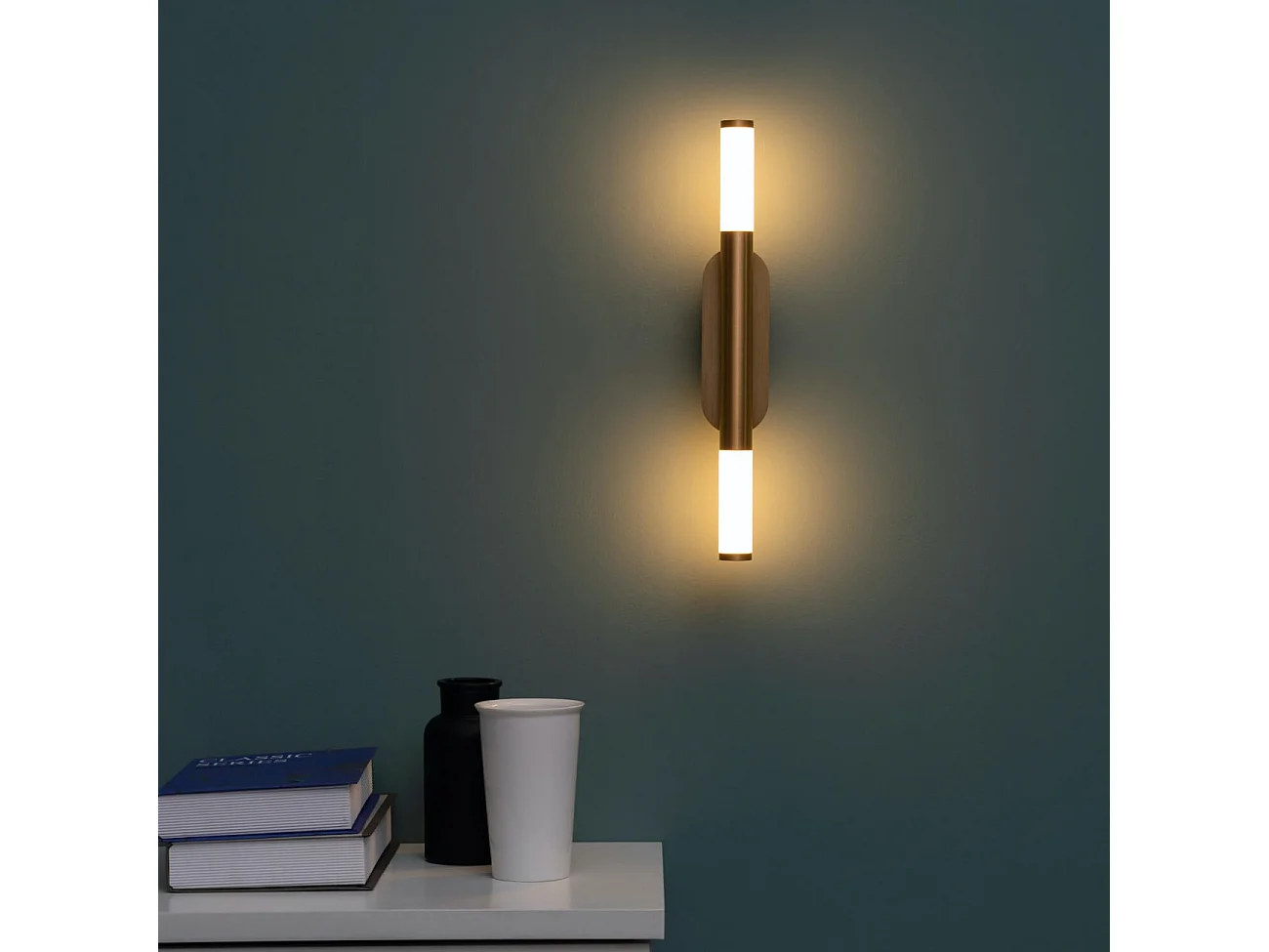Applique LED  double éclairage doré - Barletta
