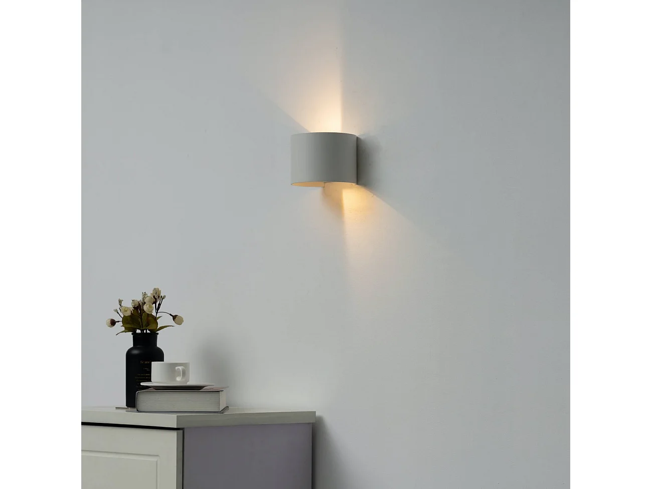 Applique LED Blanche IP65 - Cosmic