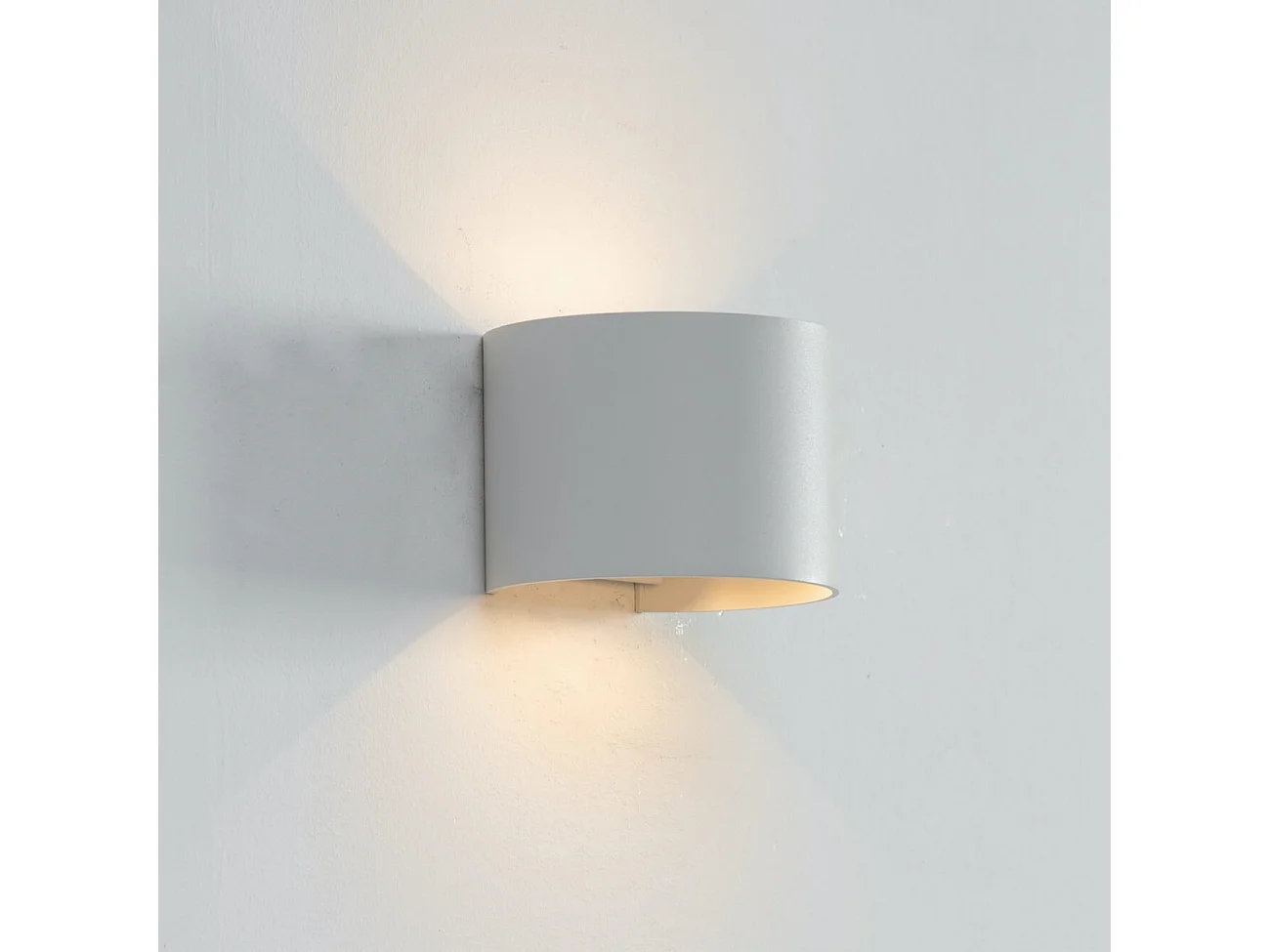 Applique LED Blanche IP65 - Cosmic