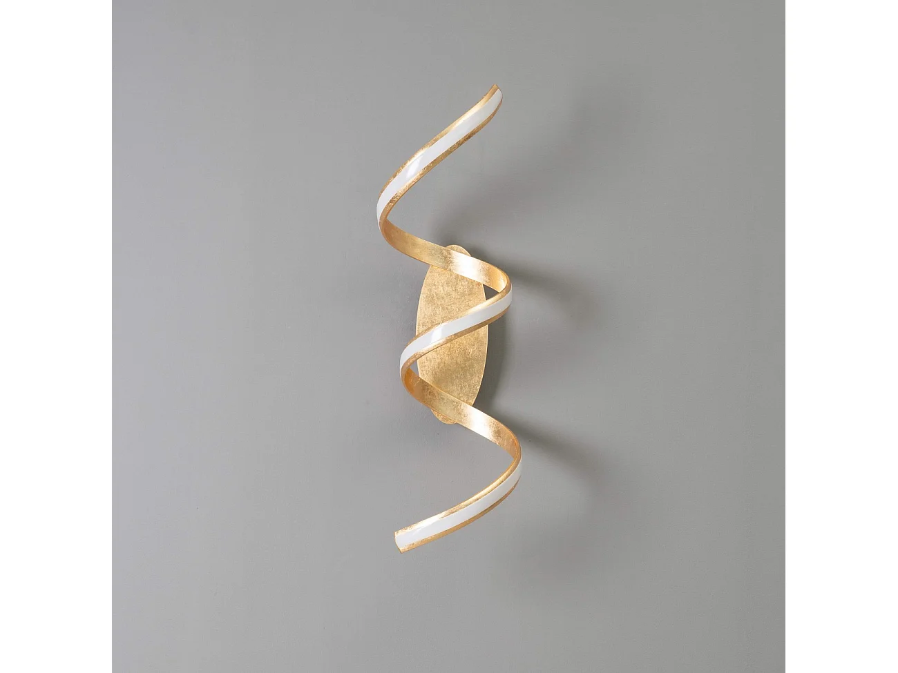 Grande applique ou plafonnier spirale effet feuille d'or - Millenium